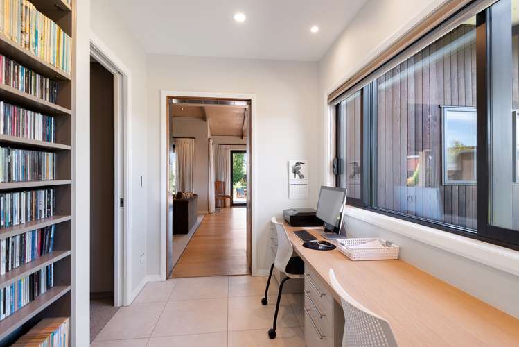 42 Grangewood Drive Lincoln_13