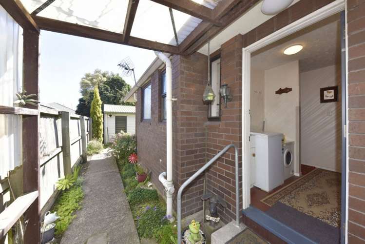 2/16B Ward Street Addington_7