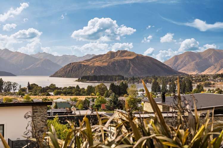 6 Petalite Lane Wanaka_2