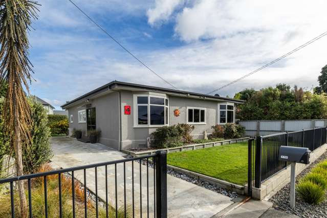 Coastal Comfort in Haumoana - Walk to the Sea