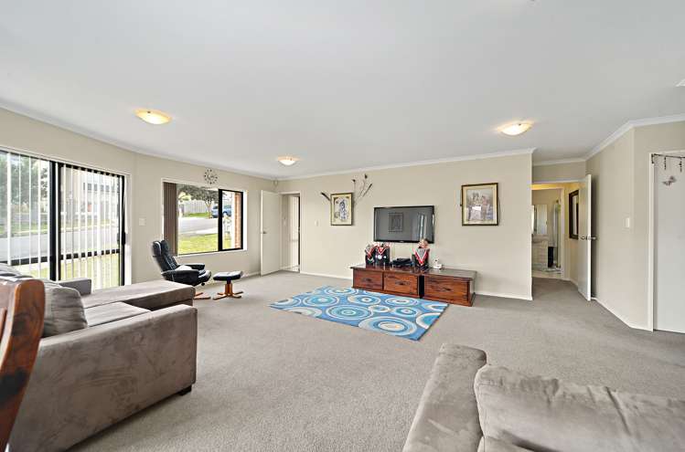 1 Crestview Rise Papakura_2