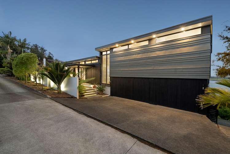 8 Saran Place Hillsborough_3