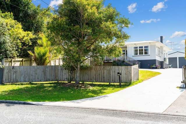 Charming 1950s Home with Modern Comforts!
