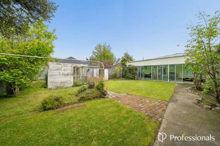 10 Miles Cres Wainuiomata_16