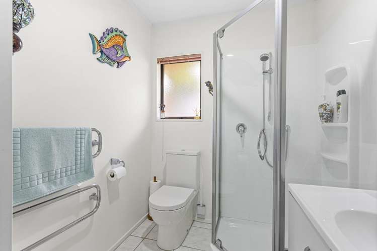 5/244 Onewa Road (Postal Address 4/244) Northcote_8