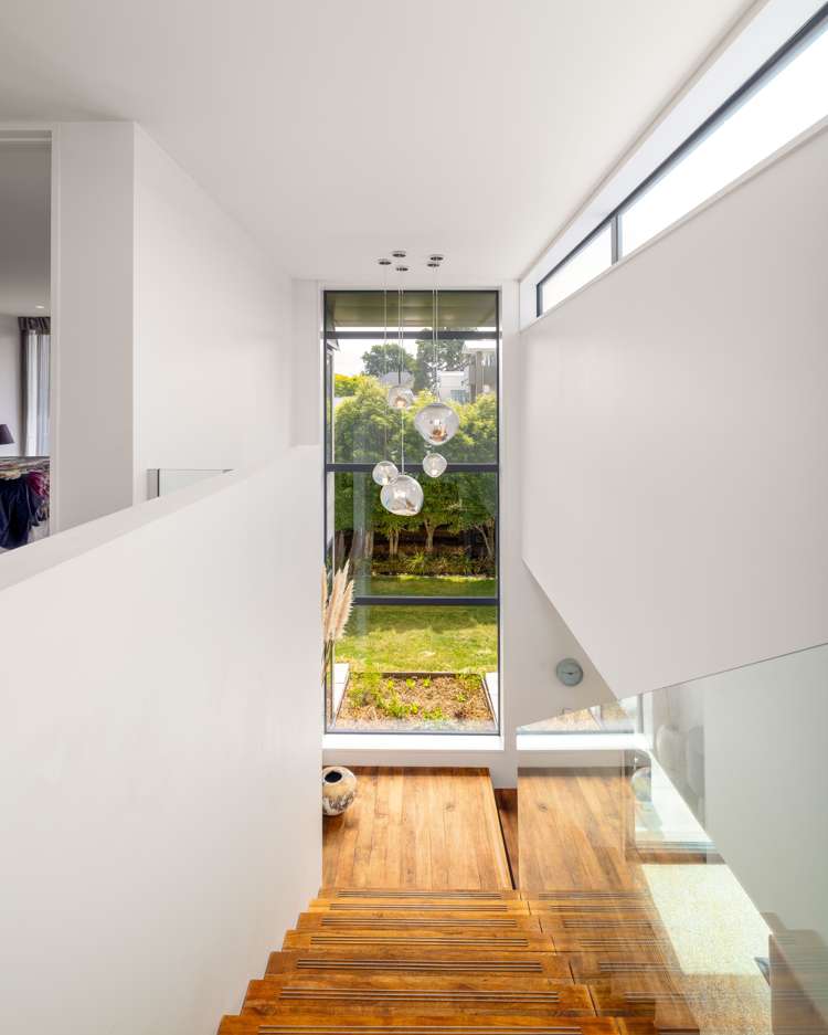 107 Hawthorne Street Strowan_23