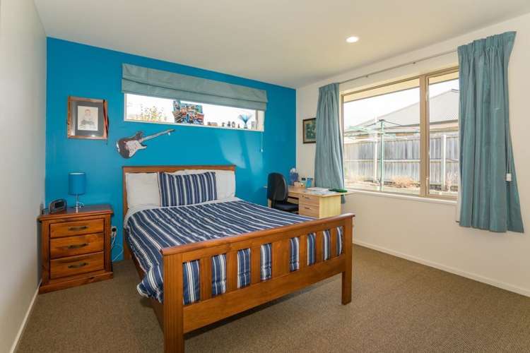 11 Tatahi Street Parklands_16