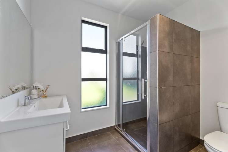 48 Columbia Crescent Beachlands_6