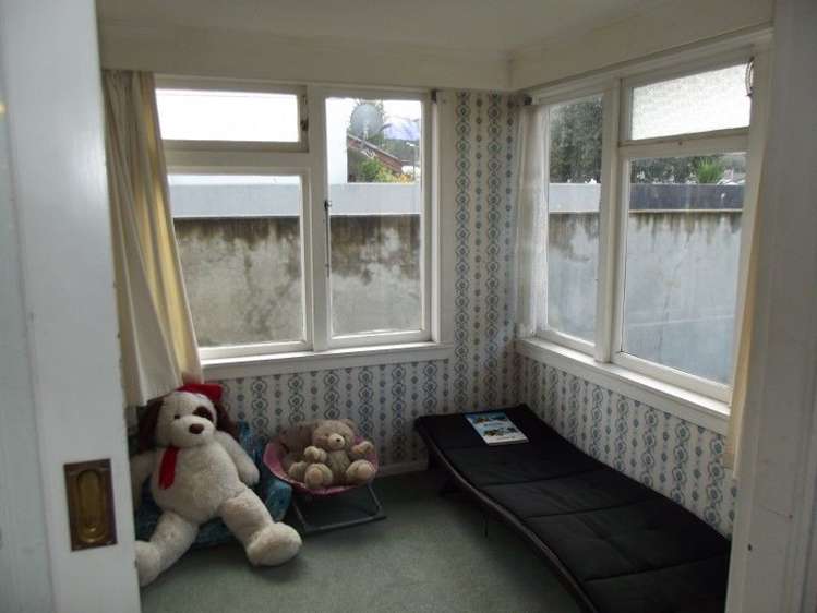 8 Nelson Crescent Napier South_4