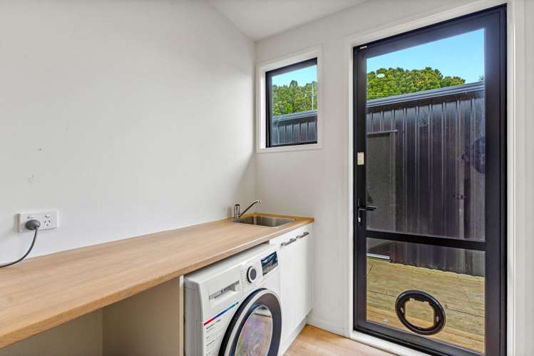 2 Craig Road Pollok_32