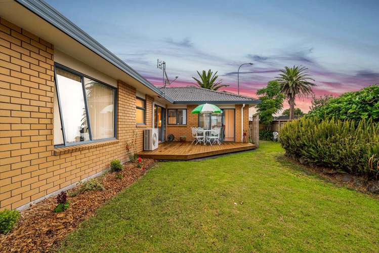 2 Gunner Drive Te Atatu Peninsula_16