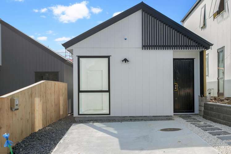 39 Morus Road Massey_9
