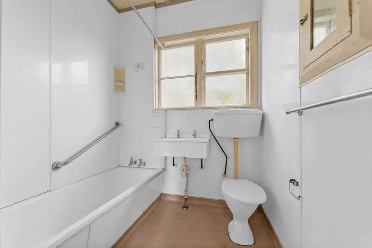 2&4 Fairlands Avenue Waterview_9