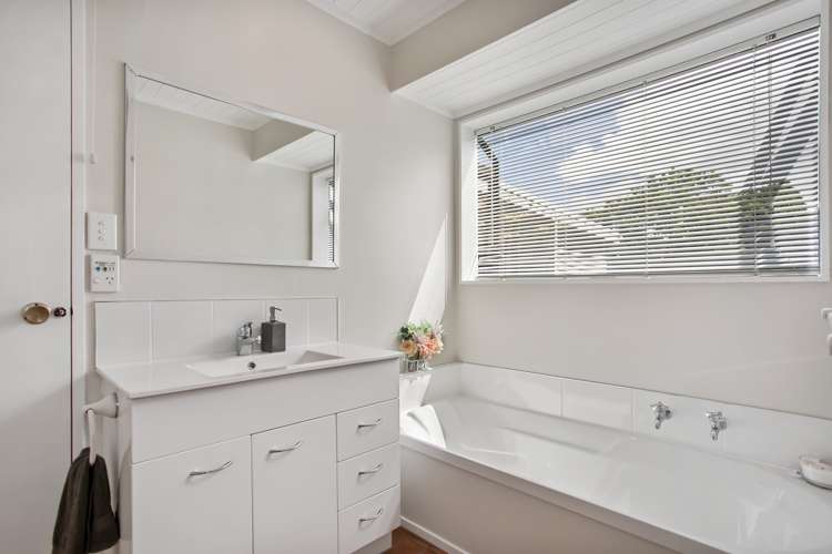 8 Crail Court Totara Heights_15