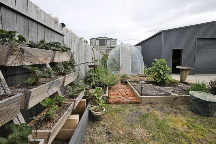 168 Colac Foreshore Road Colac Bay_16