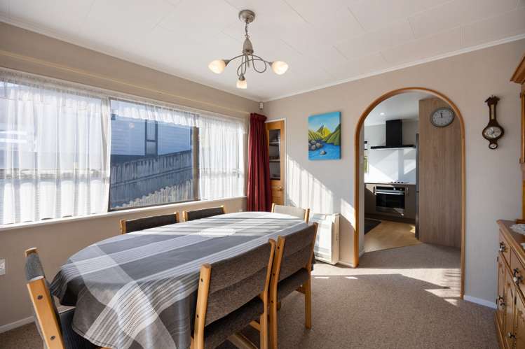 17 Huia Avenue Forest Lake_6