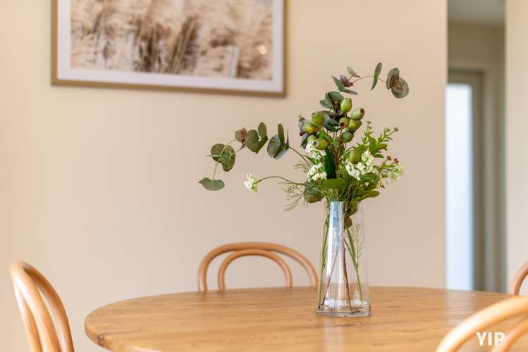 68 Cedarwood Street Woodridge_9