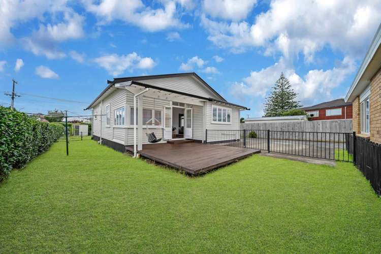 15A Somerset Road Mt Roskill_17