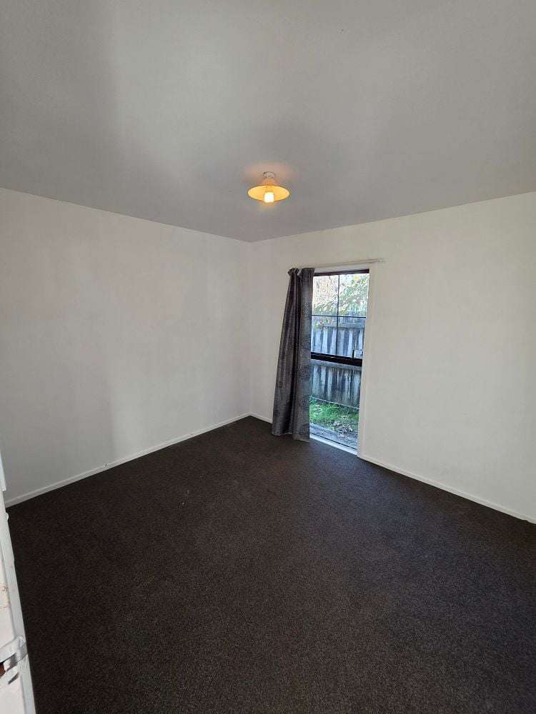 16 Clarkson Crescent Otara_8