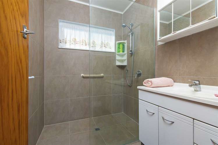 21 London Street Pukekohe_6