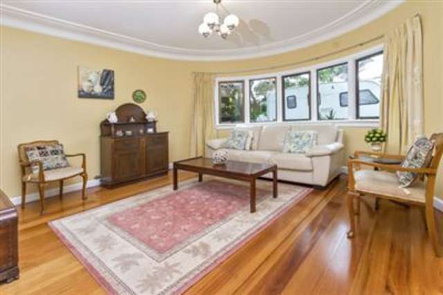 5 Hattaway Avenue Bucklands Beach_4