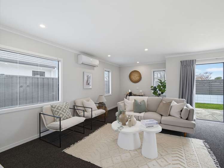 206 Park Road North_4