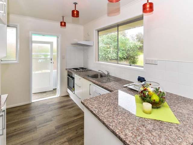 3/47 Eddowes Street Manurewa_3