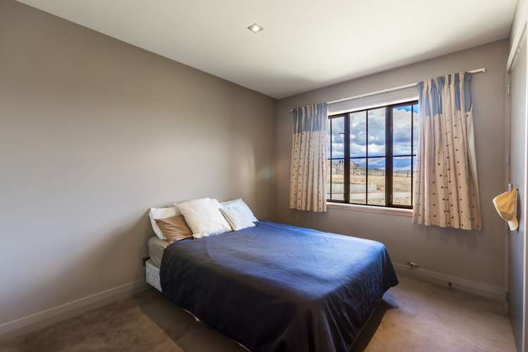 141 Lower Manorburn Dam Alexandra_11