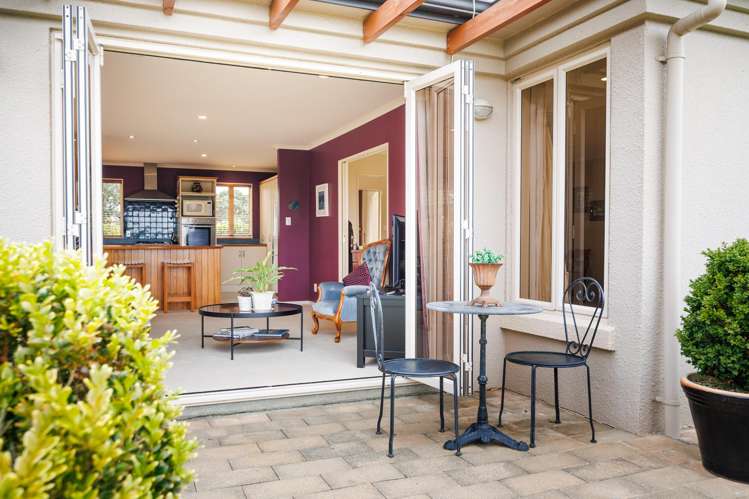 144 Pacific Drive Fitzherbert_11