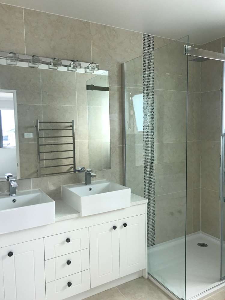 16 Beltany Drive Flat Bush_14