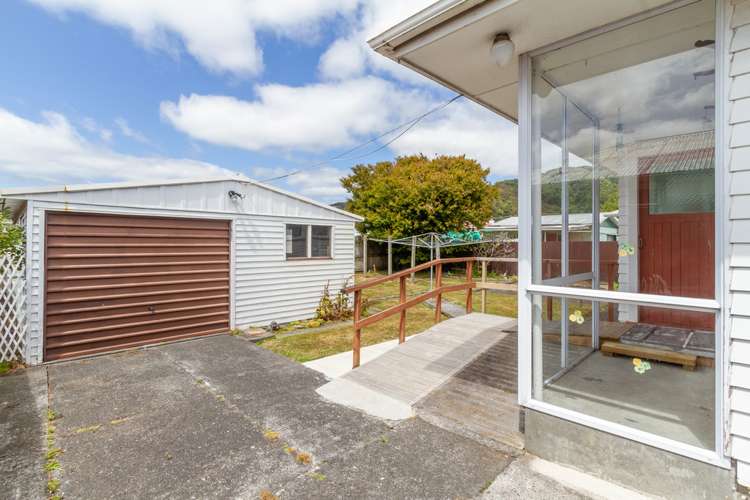 68 Karamu Crescent Wainuiomata_10