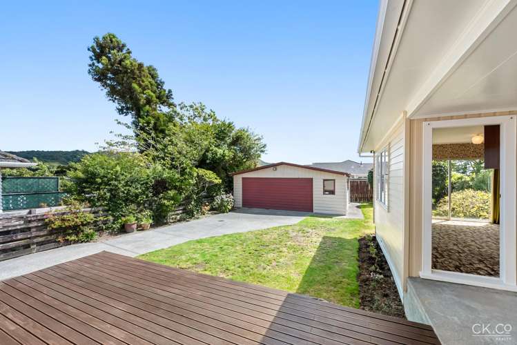 44 Russell Road Wainuiomata_17