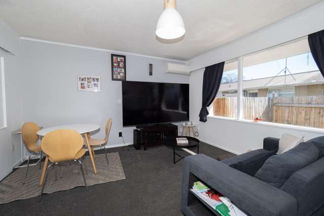 2/42 Aitken Street Ashburton_3