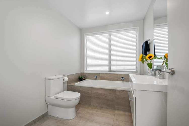 25 St Pauls Drive Brookfield_13