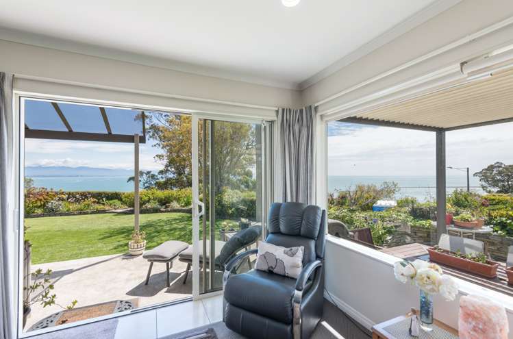 141 Princes Drive Britannia Heights_15