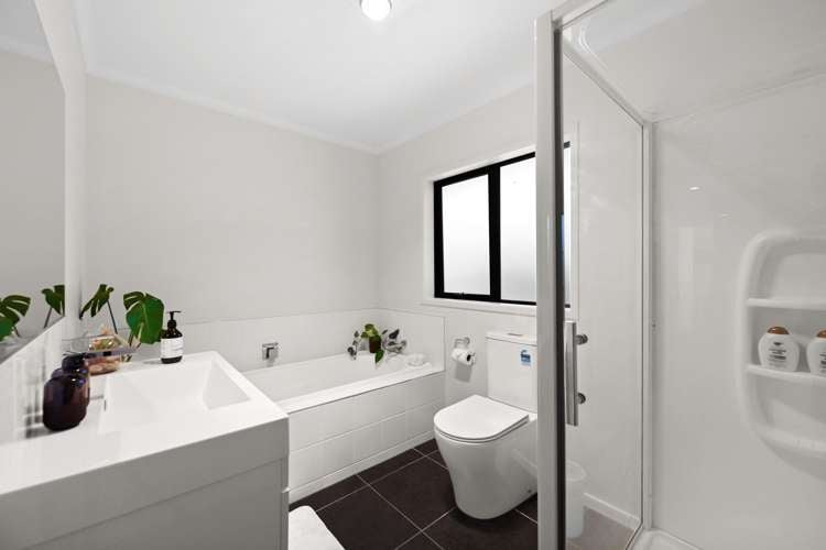 87b Dixon Road Glenview_16