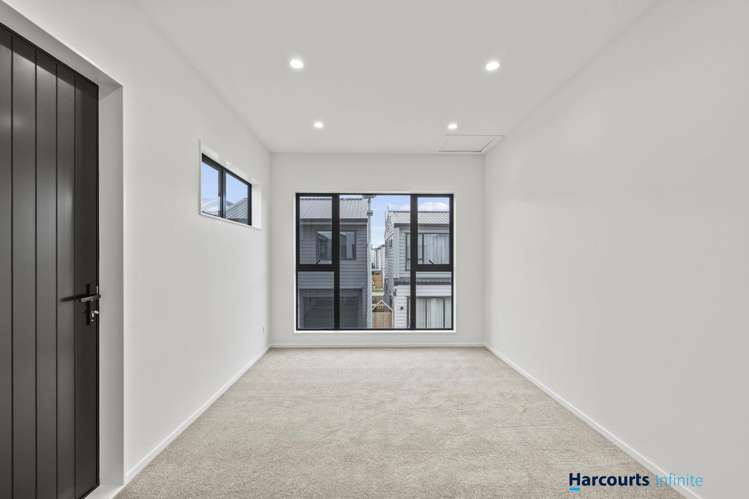 32 Whare Kauri Road Papakura_15