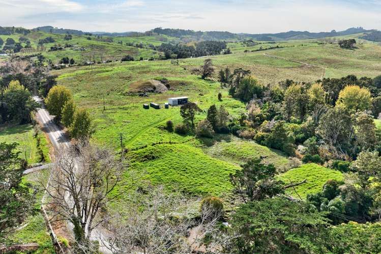 42 Ford Road Paparoa_19