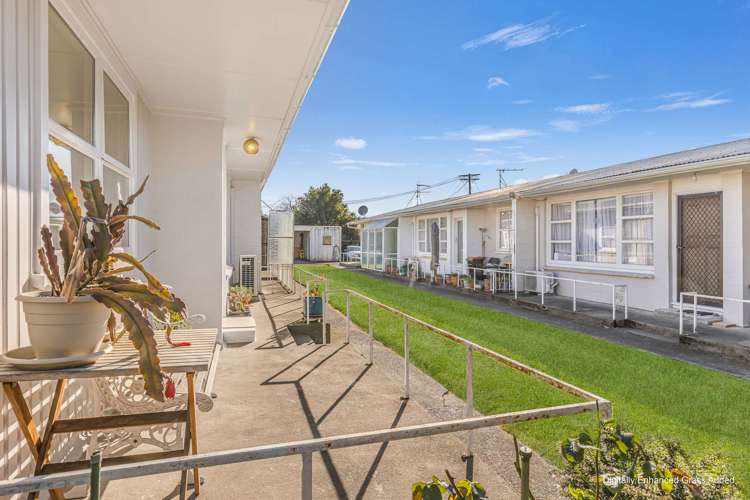 6/8 Purser Crescent Witherlea_14