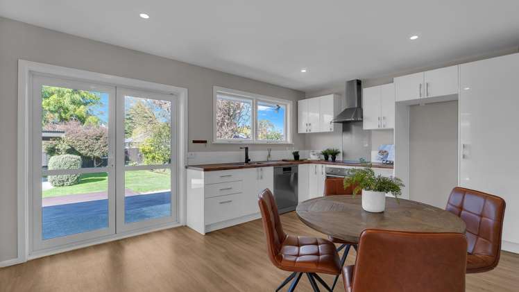 32 Teesdale Street Burnside_0