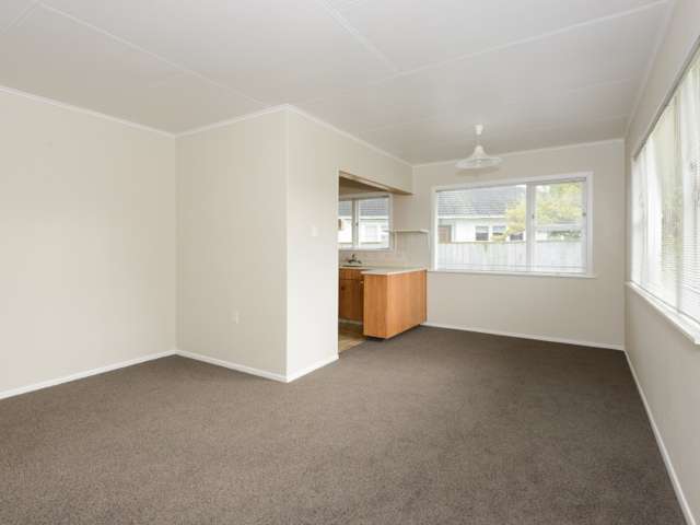 22 Churchill Avenue Feilding_4