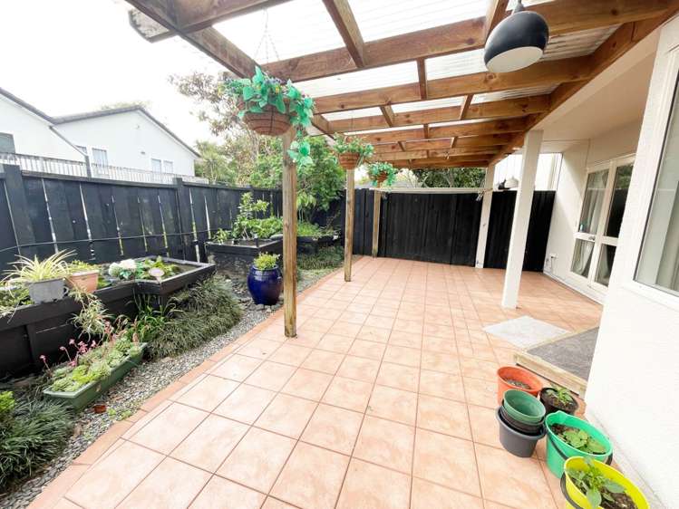 2/51 Fields Parade Oteha_19