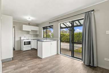 2/48 Arthur Crescent_1