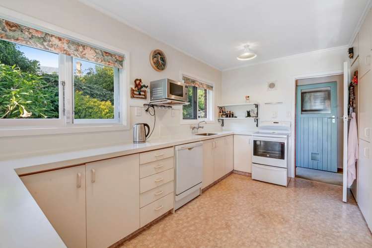 9 Porter Crescent Helensville_2