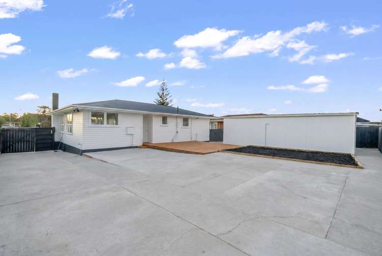 54 Cobham Crescent Otara_14