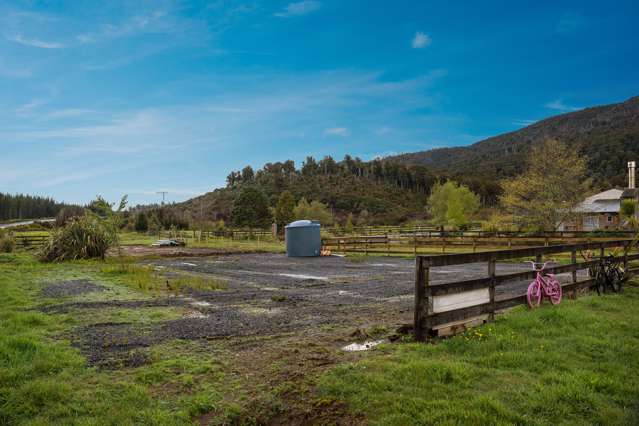 5 Erua Road East National Park_3