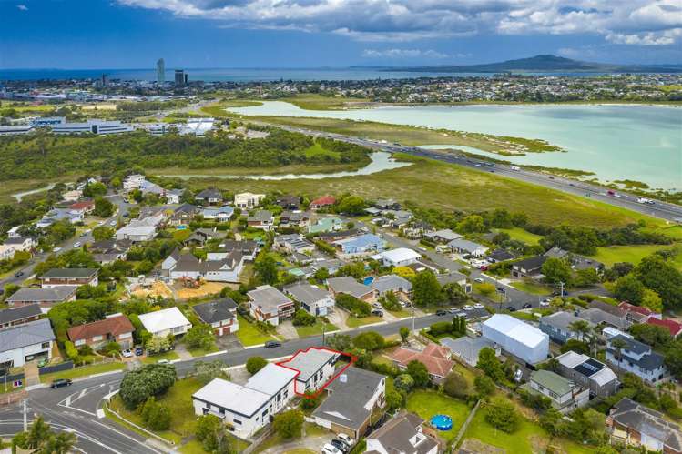 1/111 Sylvan Avenue Northcote_2