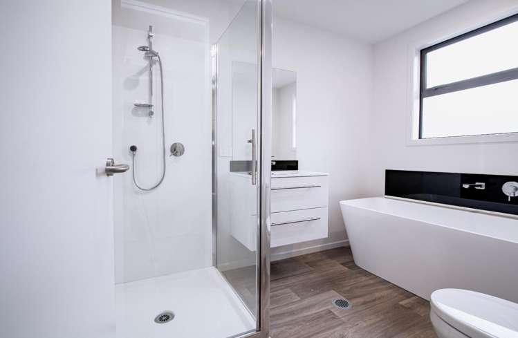 7/102 Swayne Road 11373_17