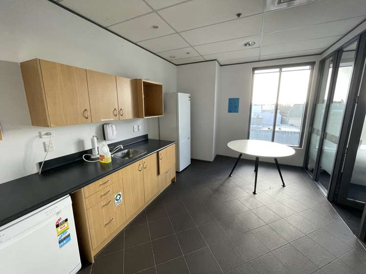 180-182 Broadway Newmarket_9