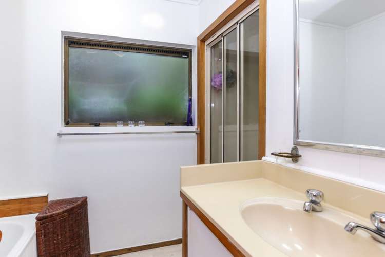 4 Karapiti Place Glen Eden_11